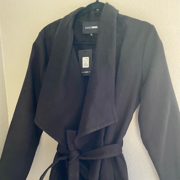 Brand New Manhattan Coat - Picture 2 of 4